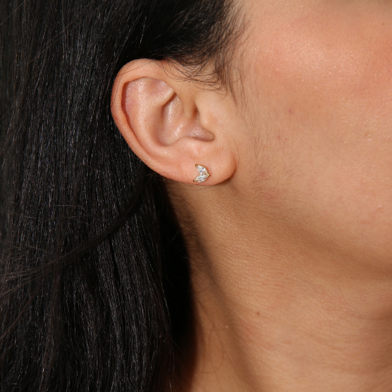 SMALL TEARDROP DIAMOND EARRING