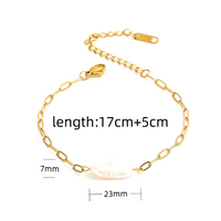 18K GOLD LINK BRACELET WITH FRESHWATER PEARL CENTERPIECE