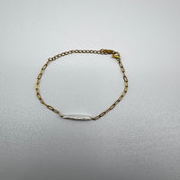 18K GOLD LINK BRACELET WITH FRESHWATER PEARL CENTERPIECE