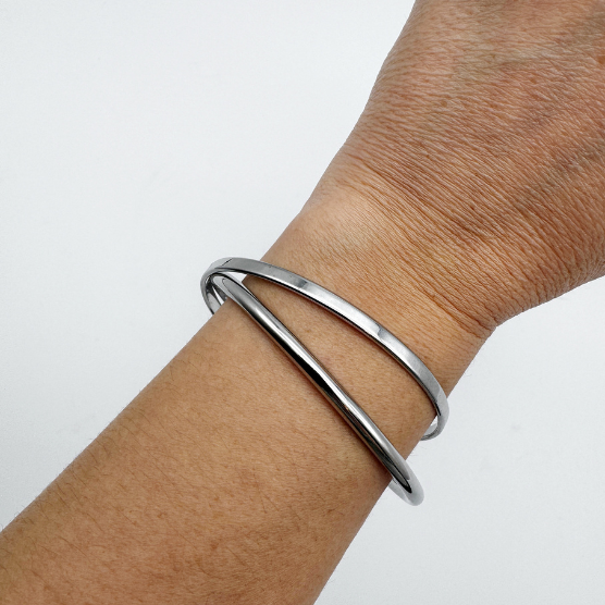 MINIMALIST BANGLE BRACELET- SET OF TWO SIZES