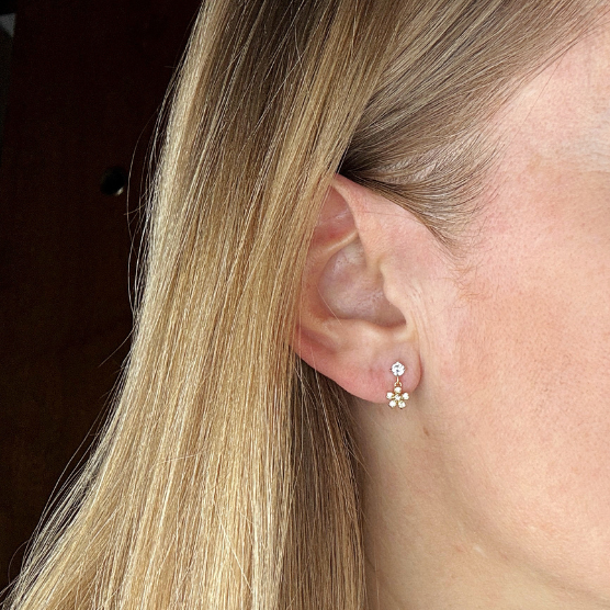 GOLD FLAWER DANGLE EARRING WITH CRISTALS