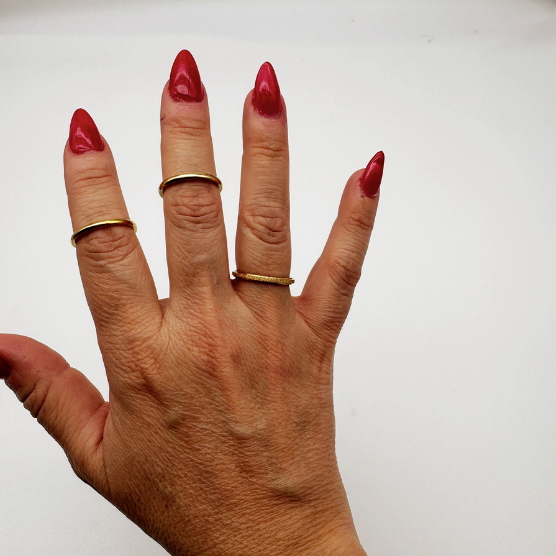 18K GOLD RING WITH THREE BANDS