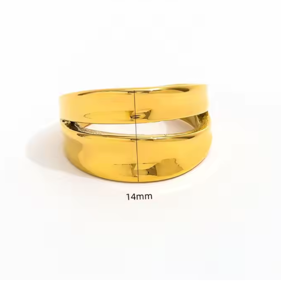 THINK CONCAVE GOLD RING